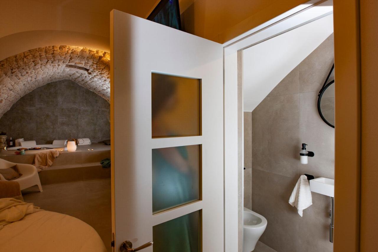 Je T'Aime Luxury Suite And Relax Conversano Bagian luar foto