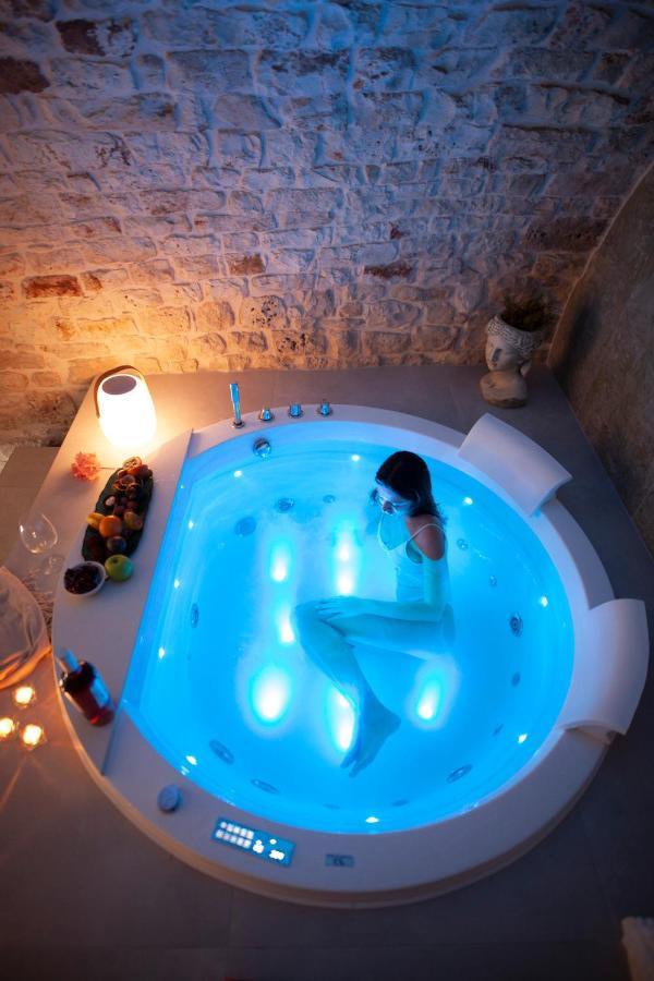 Je T'Aime Luxury Suite And Relax Conversano Bagian luar foto