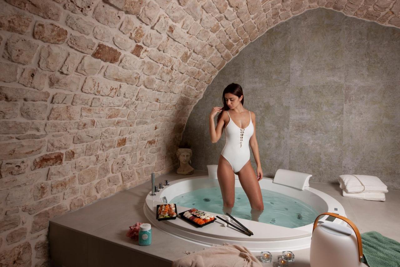 Je T'Aime Luxury Suite And Relax Conversano Bagian luar foto
